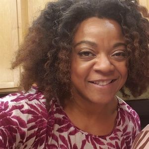 Meet your Posher, Rene